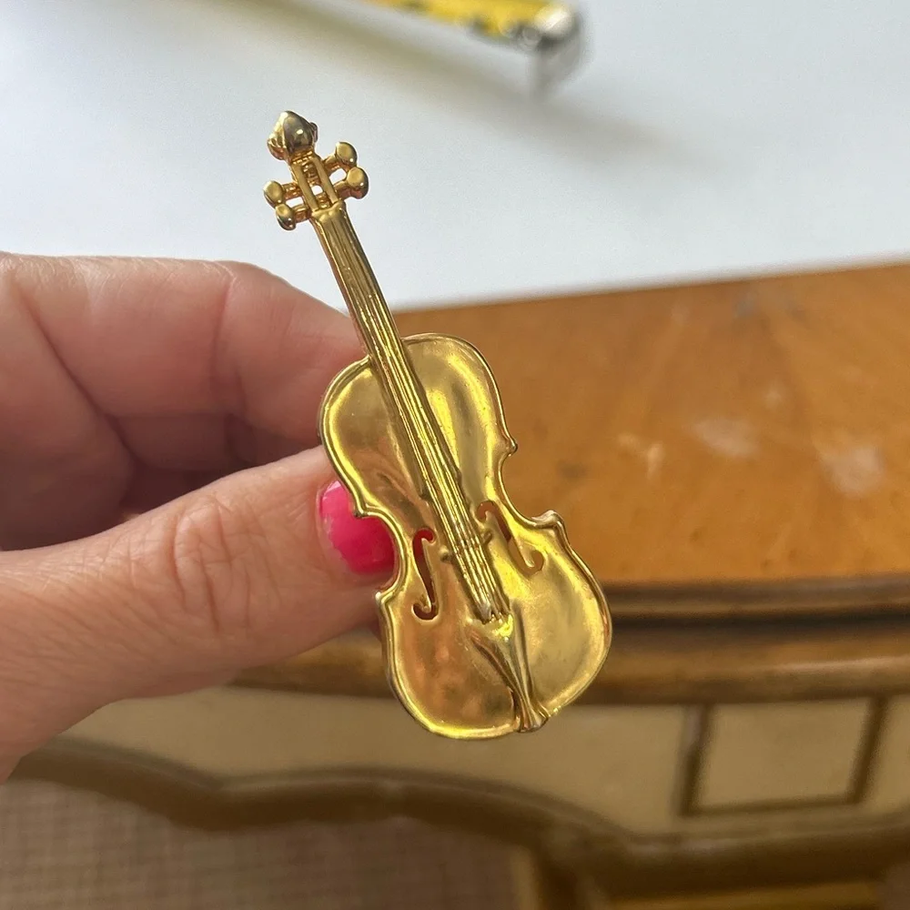 Vintage Bass Brooch